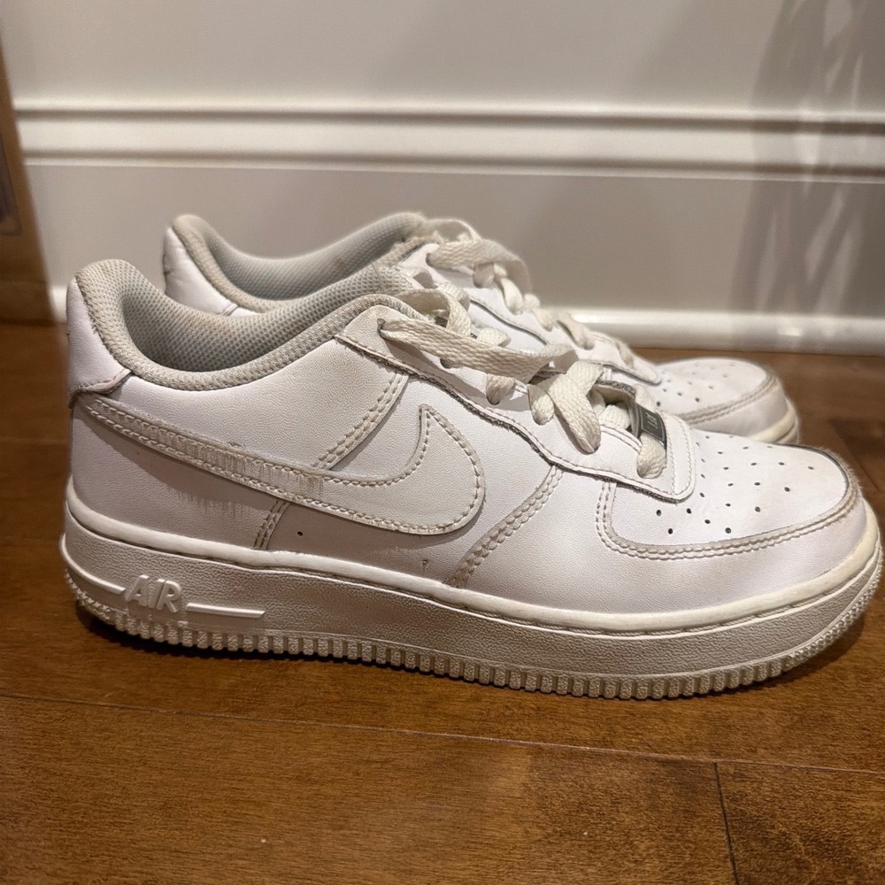 Nike Air Force One AF1 Low Top Triple White Shoes 314192-117 Youth Kids Size 4.5